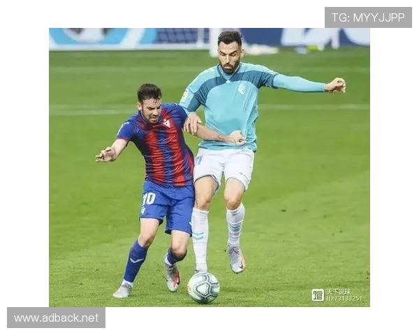 迪马利亚vs阿尔维斯:边路攻防能力对比分析 迪马利亚vs阿尔维斯:边路攻防能力对比分析